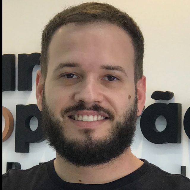Vinni, barbeiro da Barba do Patrão